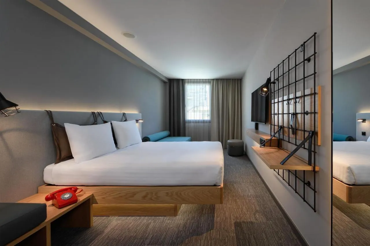Moxy Lisbon City 3*,  Portugal