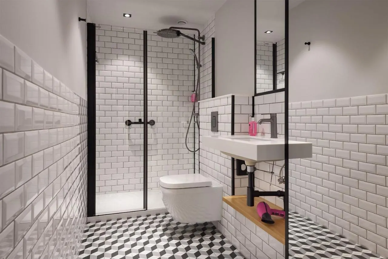Moxy Lisbon City Hotel