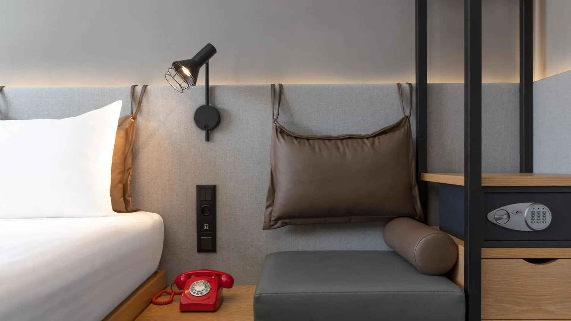 Moxy Lisbon City