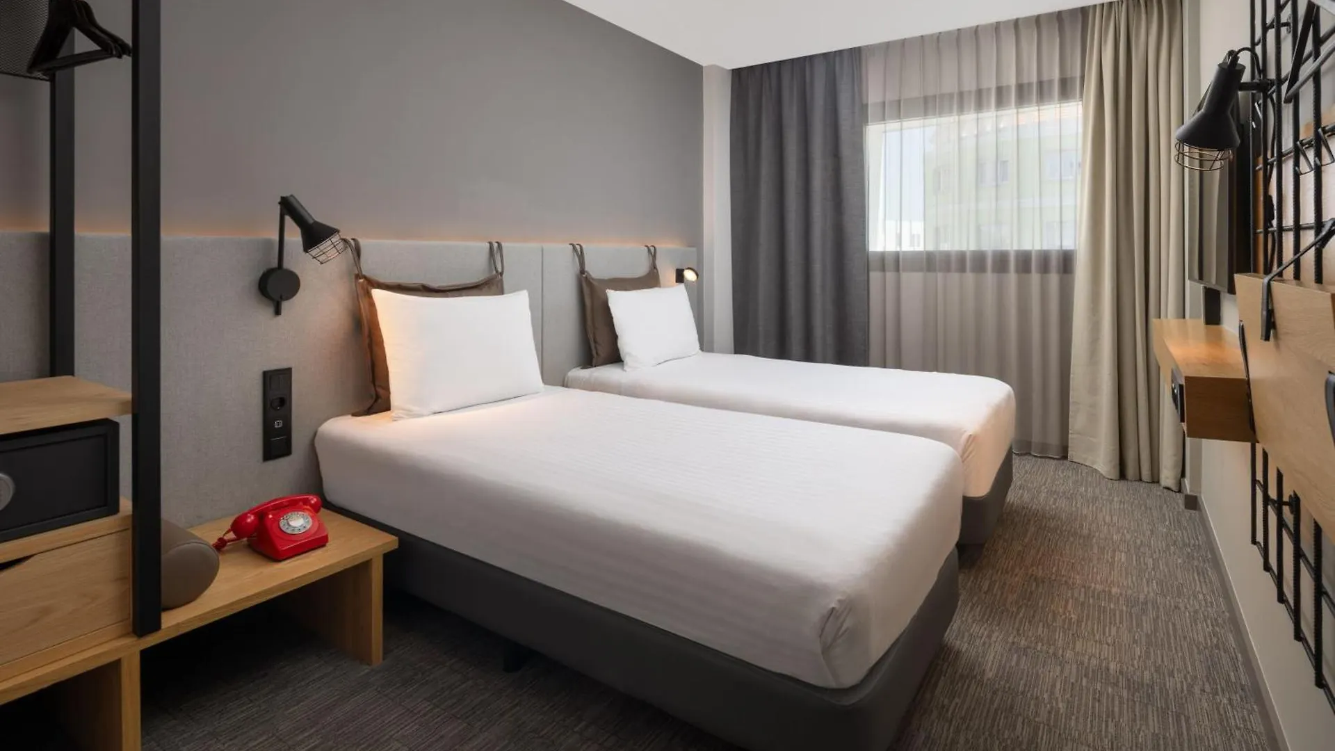 Hotel Moxy Lisbon City