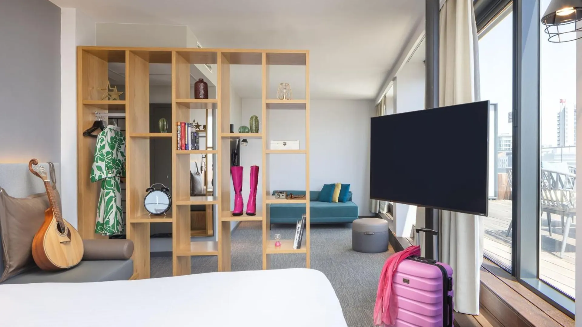 *** Hotel Moxy Lisbon City Portugal