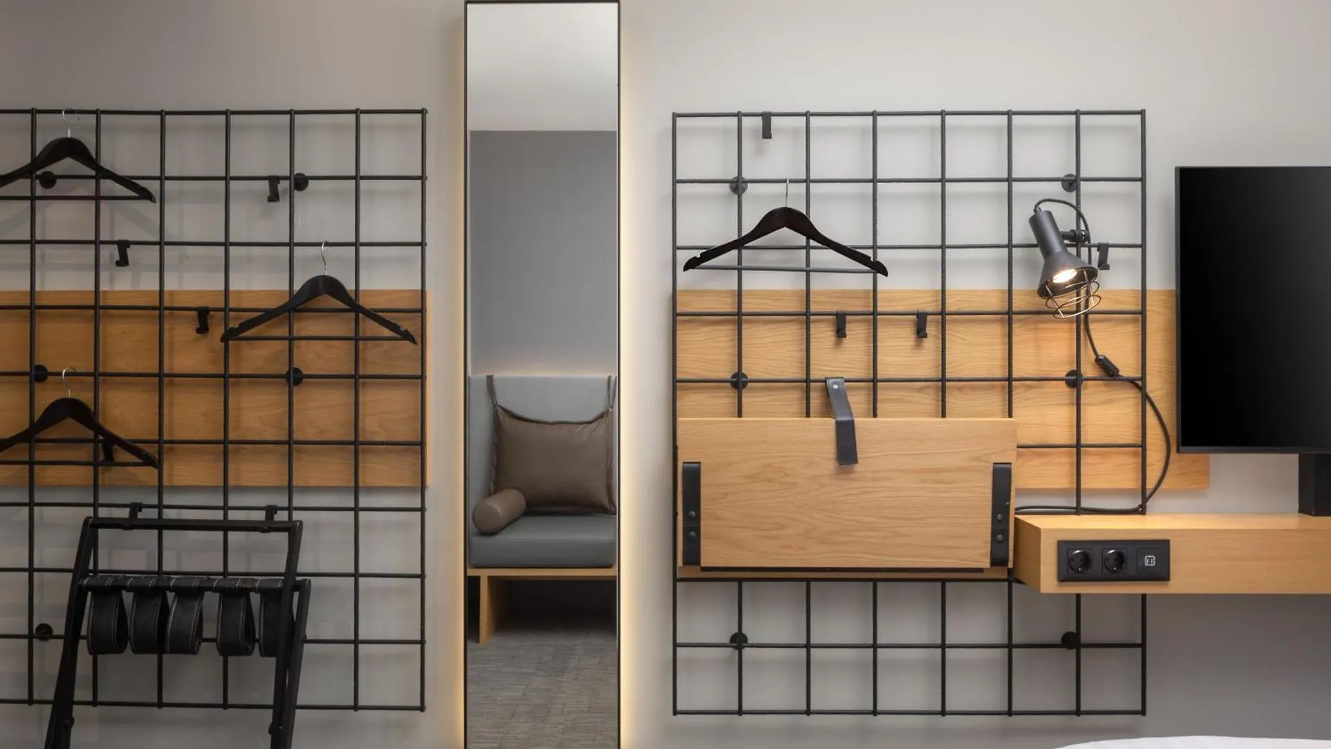 *** Hotel Moxy Lisbon City Portugal